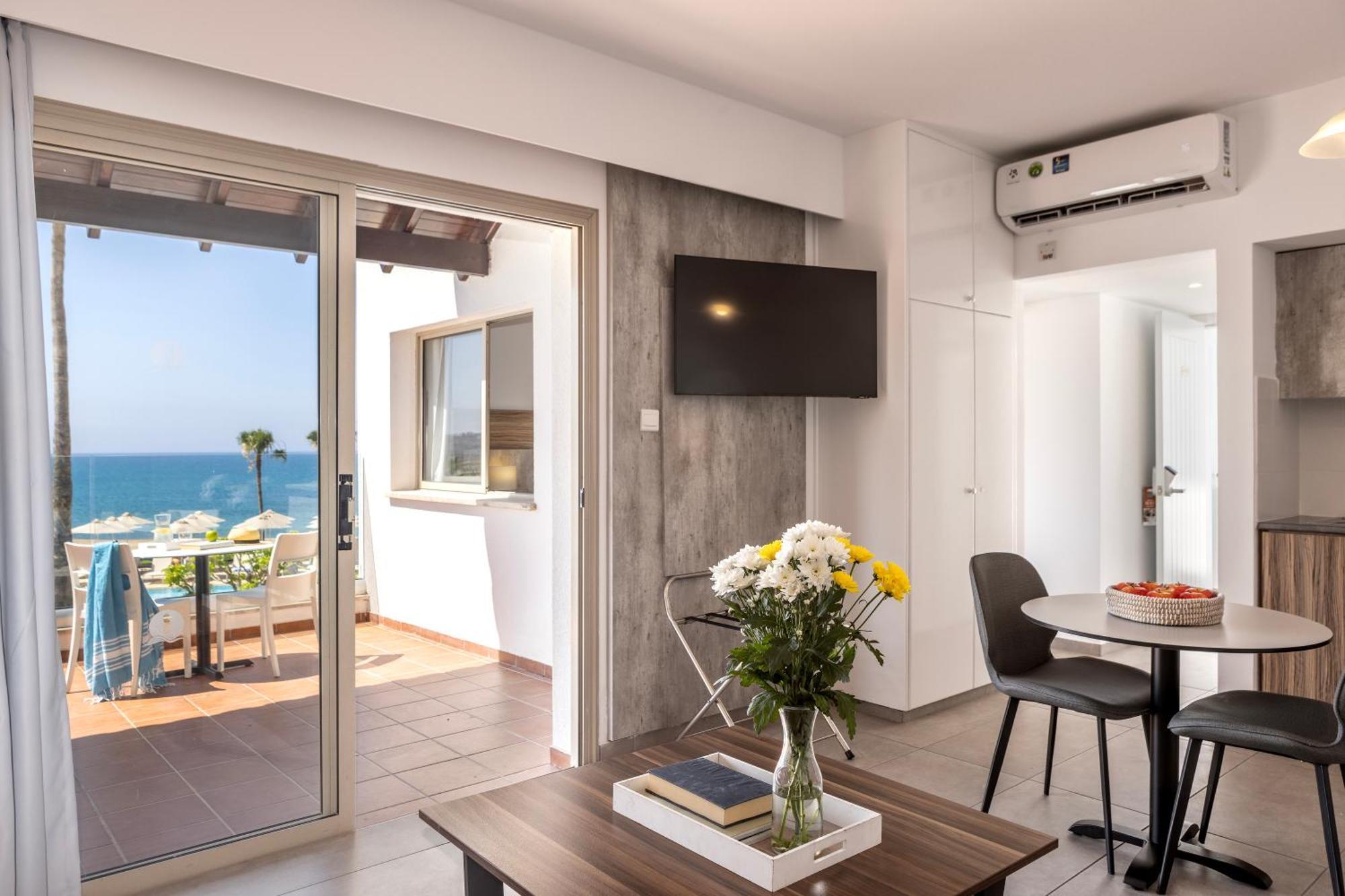 Kapetanios Aqua Resort Coral Bay Extérieur photo