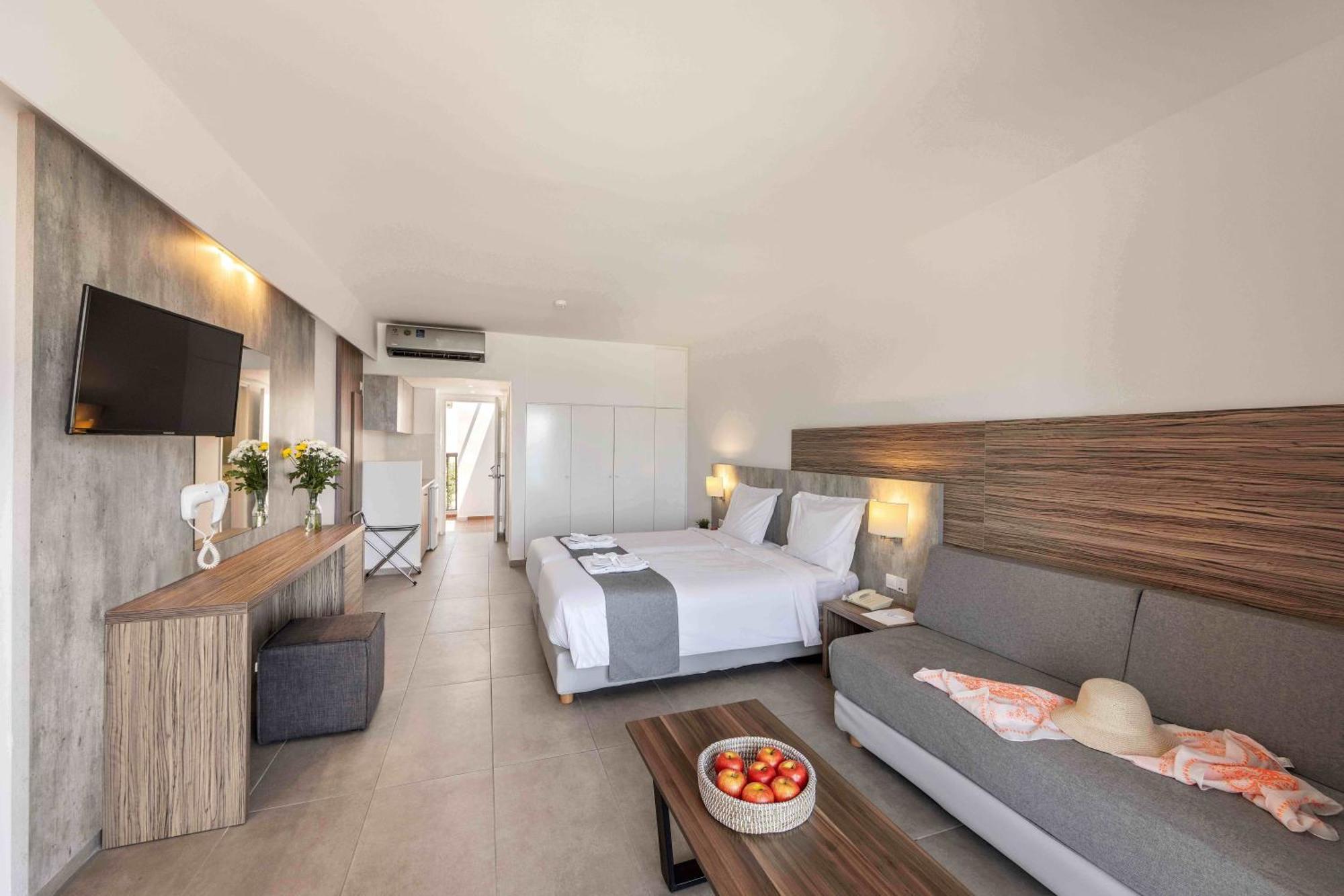 Kapetanios Aqua Resort Coral Bay Extérieur photo